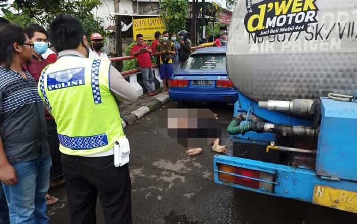 Kecelakaan di Jembatan Candi-Tanggulangin, Pejalan Kaki Tewas Ditabrak Truk Tangki Air