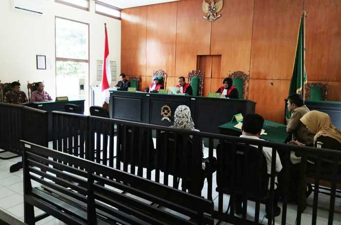 Sidang Sengketa Pasar Tulakan, Eksepsi Tergugat Ditolak Majelis Hakim Sidang Sengketa Pasar Tulakan, Eksepsi Tergugat Ditolak Majelis Hakim