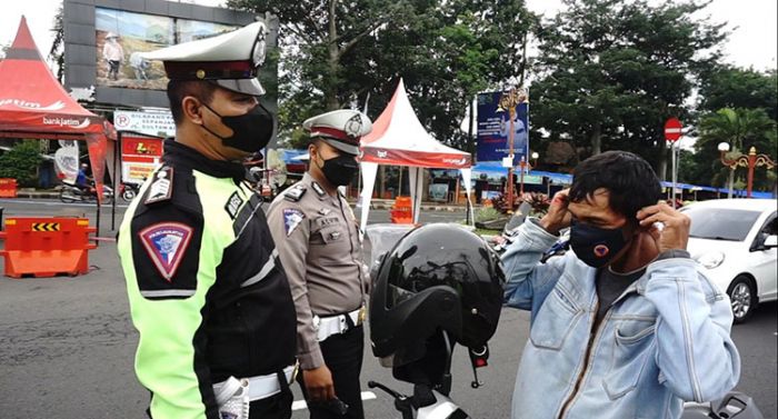 Mengintip Aksi Polres Batu saat Giat Pamor Keris