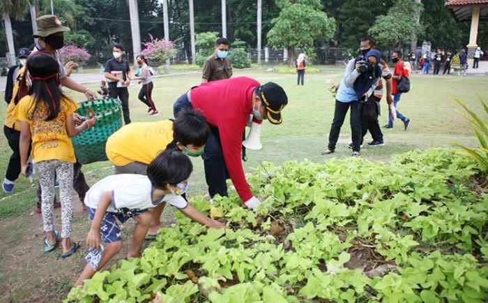 Pj. Bupati Sidoarjo Gagas "Jogo Taman Delta", Hijaukan Lagi Taman-Taman Sekaligus Edukasi Protkes Pj. Bupati Sidoarjo Gagas "Jogo Taman Delta", Hijaukan Lagi Taman-Taman Sekaligus Edukasi Protkes