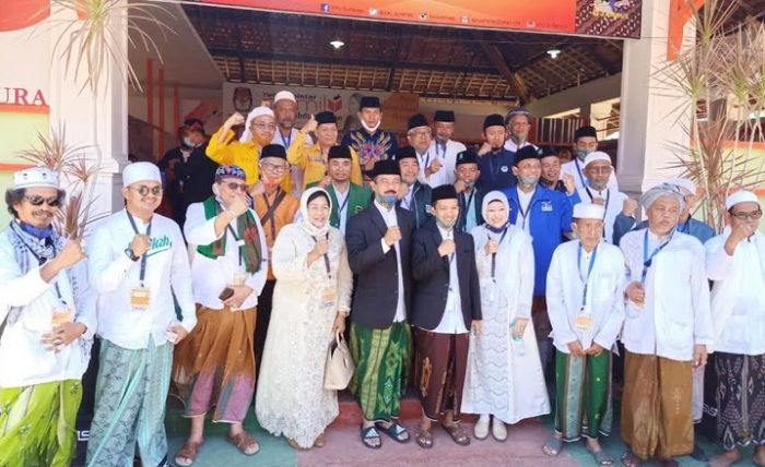 Paslon Fattah Jasin-KH. Ali Fikri Daftar ke KPU Sumenep Paslon Fattah Jasin-KH. Ali Fikri Daftar ke KPU Sumenep