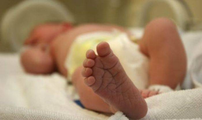 Warga Plinggisan Pasuruan Temukan Bayi di Teras Rumah Warga Plinggisan Pasuruan Temukan Bayi di Teras Rumah