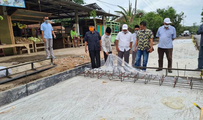 Sidak Proyek Strategis, Komisi III DPRD Kabupaten Pasuruan Minta Rekanan Lebih Serius Sidak Proyek Strategis, Komisi III DPRD Kabupaten Pasuruan Minta Rekanan Lebih Serius