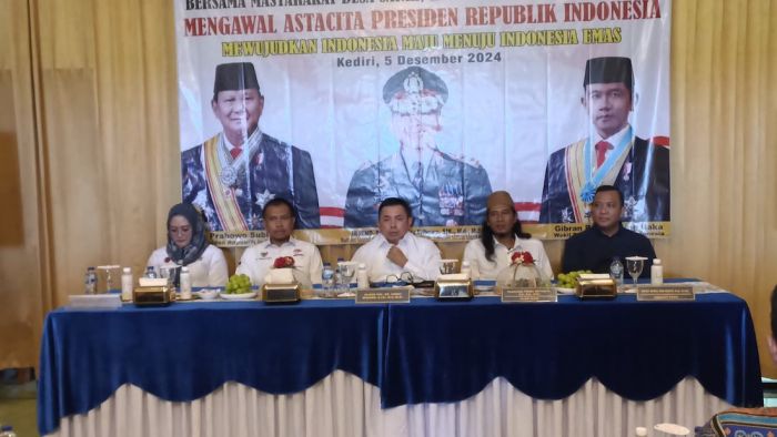 Ditemui Staf Ahli Kemenko Polhukam RI, Warga Satak Kediri Minta Ketua LMDH Dipidana Ditemui Staf Ahli Kemenko Polhukam RI, Warga Satak Kediri Minta Ketua LMDH Dipidana