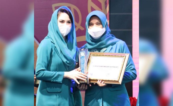 TP PKK Kabupaten Mojokerto Juara Harapan Terbaik II Pelaksana 10 Program Pokok PKK se-Jatim