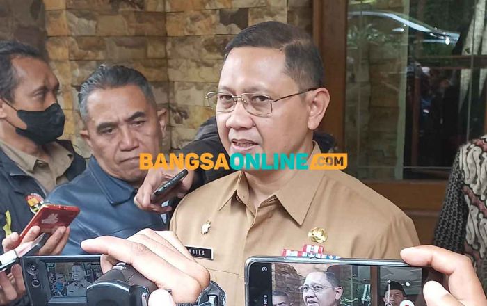 Pemkot Batu Sabet Penghargaan di Bidang Lingkungan Hidup dari Kemendikbudristek Pemkot Batu Sabet Penghargaan di Bidang Lingkungan Hidup dari Kemendikbudristek