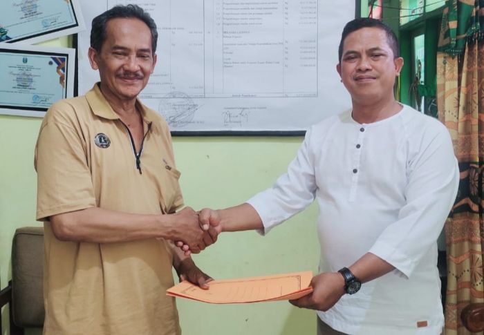 Hadi Purwanto dan Riha Mustofa Sepakat Damai soal Cemarkan Nama Baik di Mojokerto Hadi Purwanto dan Riha Mustofa Sepakat Damai soal Cemarkan Nama Baik di Mojokerto