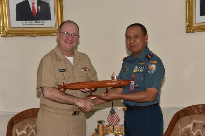 Pangkoarmada II Terima Courtesy Call RADM James Edward Pitts