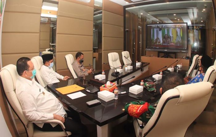 Pemkot Pasuruan Ikuti Rakor Pelaksanaan Omnibus Law Via Virtual Pemkot Pasuruan Ikuti Rakor Pelaksanaan Omnibus Law Via Virtual