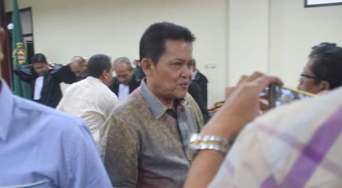 Wali Kota Pasuruan Nonaktif dituntut 6 Tahun Penjara oleh Jaksa KPK Wali Kota Pasuruan Nonaktif dituntut 6 Tahun Penjara oleh Jaksa KPK