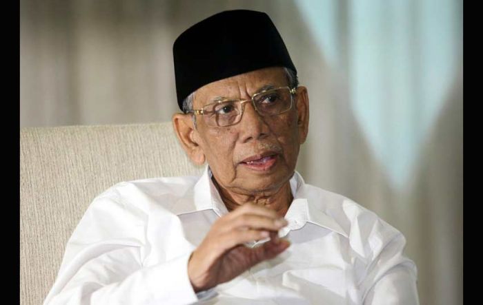 Sekilas tentang KH Hasyim Muzadi Sekilas tentang KH Hasyim Muzadi
