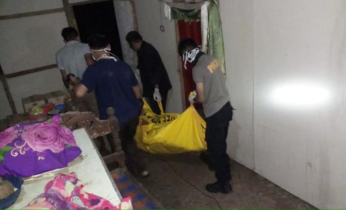 Sering Diolok-olok Hanya Numpang Hidup, Ayah Bunuh Anak Tiri, Dibiarkan Membusuk Sering Diolok-olok Hanya Numpang Hidup, Ayah Bunuh Anak Tiri, Dibiarkan Membusuk