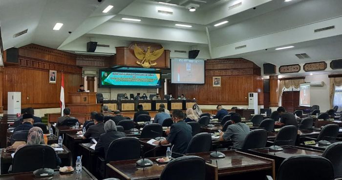 DPRD Tuban Soroti Kinerja BUMD yang Belum Optimal DPRD Tuban Soroti Kinerja BUMD yang Belum Optimal