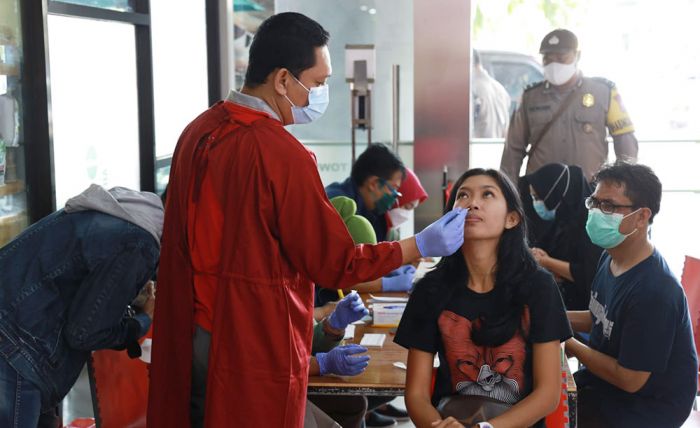 Jelang Libur Nataru, Pemkot Kediri Awasi Penerapan Prokes di Swalayan Jelang Libur Nataru, Pemkot Kediri Awasi Penerapan Prokes di Swalayan