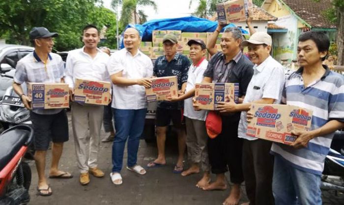 Gerindra Gresik Peduli Korban Banjir di Kedungrukem Benjeng Gerindra Gresik Peduli Korban Banjir di Kedungrukem Benjeng