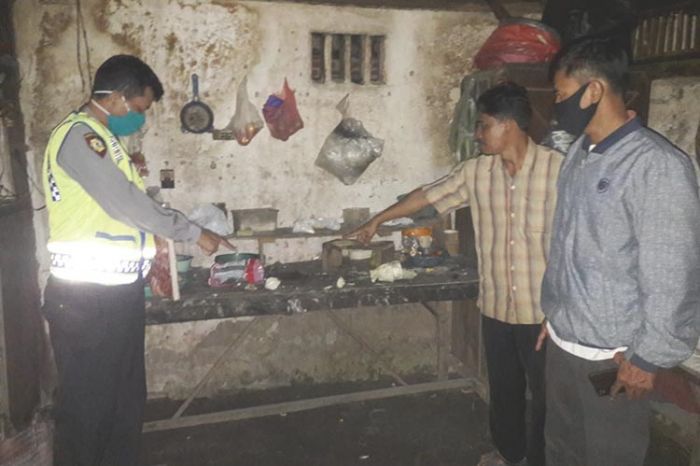 Pemuda di Ngawi Nekat Lakukan Aksi Percobaan Bunuh Diri dengan Pisau Dapur Tetangganya Pemuda di Ngawi Nekat Lakukan Aksi Percobaan Bunuh Diri dengan Pisau Dapur Tetangganya