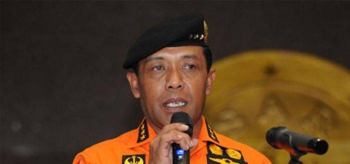 Temui Keluarga, Kabasarnas Yakinkan Pencarian Korban Tetap Dilakukan Temui Keluarga, Kabasarnas Yakinkan Pencarian Korban Tetap Dilakukan