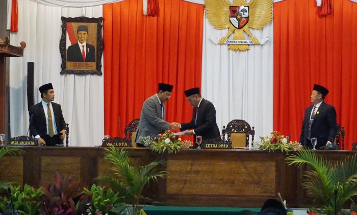 Rapat Paripurna II, DPRD Sampaikan Rekomendasi atas LKPJ Wali Kota Pasuruan Tahun Anggaran 2022 Rapat Paripurna II, DPRD Sampaikan Rekomendasi atas LKPJ Wali Kota Pasuruan Tahun Anggaran 2022