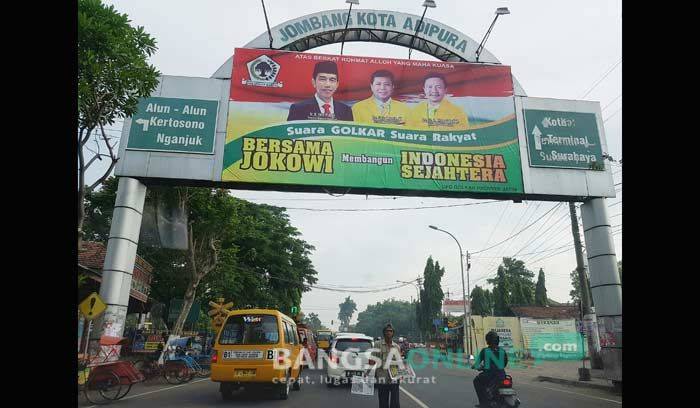 Pasang Gambar Jokowi, Golkar Dianggap Eksploitasi Presiden