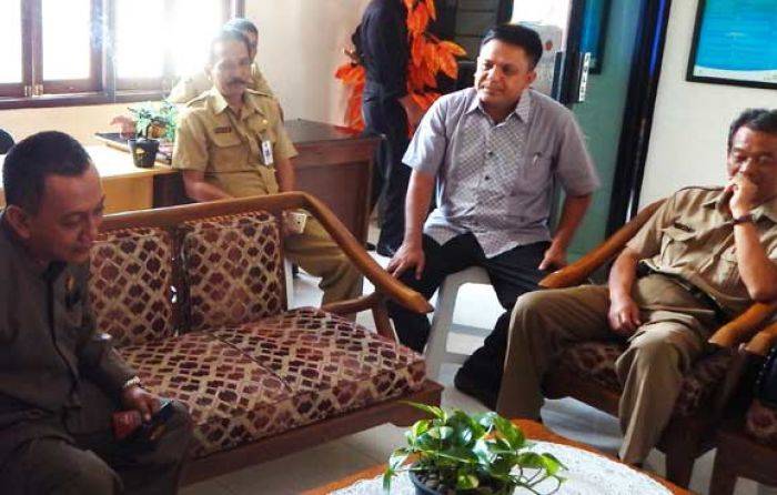 UMK Kabupaten Blitar Tahun 2016 Sebesar Rp 1,4 juta UMK Kabupaten Blitar Tahun 2016 Sebesar Rp 1,4 juta