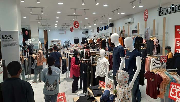 Gebyar Diskon, Pembukaan 3Second Family Store Tuban Diserbu Pengunjung Gebyar Diskon, Pembukaan 3Second Family Store Tuban Diserbu Pengunjung
