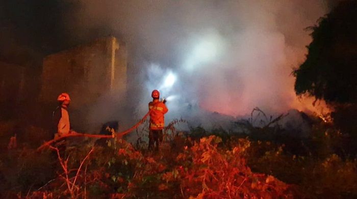 Diduga Disengaja, Lahan Sekitar Tambak Udang di Jenu Tuban Hangus Terbakar Diduga Disengaja, Lahan Sekitar Tambak Udang di Jenu Tuban Hangus Terbakar