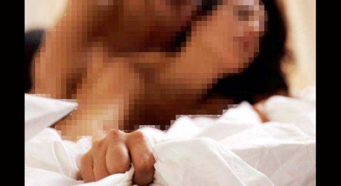 Terus Cium Istri Selama Menafkahi Bathin, Munculkan Kegembiraan Terus Cium Istri Selama Menafkahi Bathin, Munculkan Kegembiraan