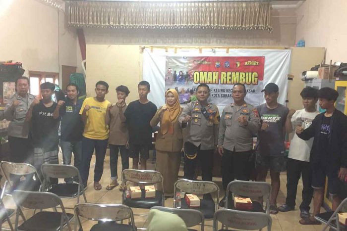 Perang Sarung, 5 Pemuda di Tambaksari Surabaya Diamankan Polisi Perang Sarung, 5 Pemuda di Tambaksari Surabaya Diamankan Polisi