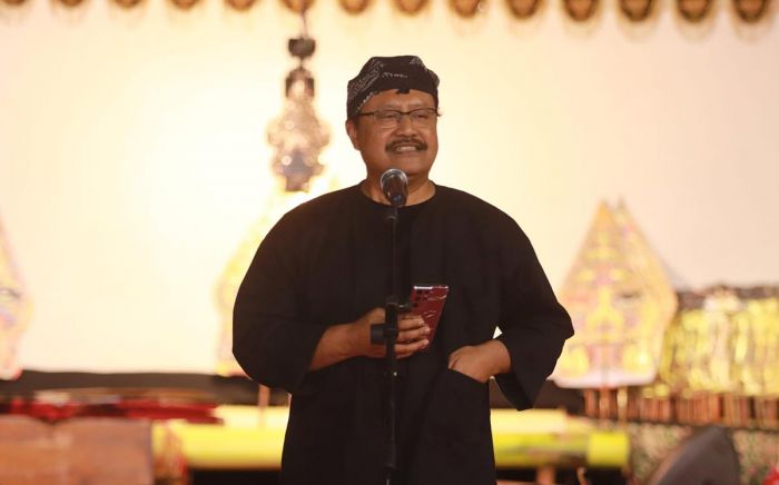 Sosialisasi Aturan Bidang Cukai Lewat Wayang Kulit, Lakon Sesaji Raja Suya Pikat Masyarakat Sosialisasi Aturan Bidang Cukai Lewat Wayang Kulit, Lakon Sesaji Raja Suya Pikat Masyarakat