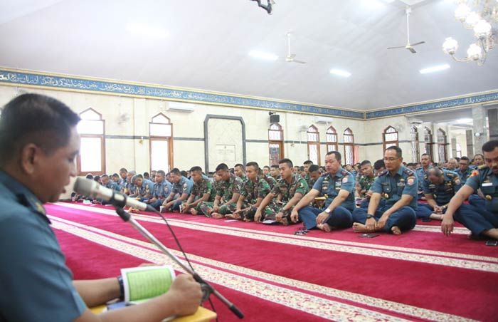 Pangkoarmada II Beserta Seluruh Prajurit Gelar Do Pangkoarmada II Beserta Seluruh Prajurit Gelar Do