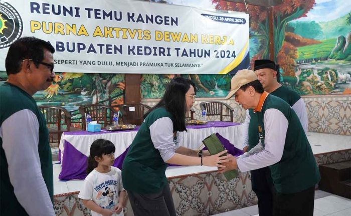 Reuni Purnaaktivis, Mbak Cicha Sebut Momen Berbagi Pengalaman Bangun Gerakan Pramuka Kediri Reuni Purnaaktivis, Mbak Cicha Sebut Momen Berbagi Pengalaman Bangun Gerakan Pramuka Kediri