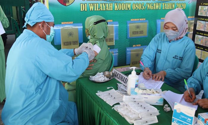 Putus Mata Rantai Covid-19, Kodim Ngawi Gelar Vaksinasi Tahap Kedua Putus Mata Rantai Covid-19, Kodim Ngawi Gelar Vaksinasi Tahap Kedua