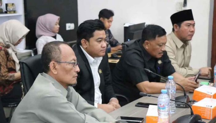 DPRD Gresik Dorong OPD Maksimalkan Serapan APBD 2025 DPRD Gresik Dorong OPD Maksimalkan Serapan APBD 2025