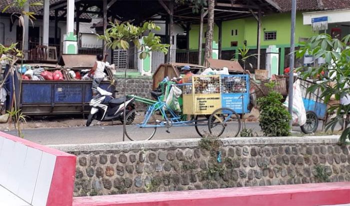 Kontainer Sampah di Gerdon Pucangsewu Kembali Dikeluhkan, Politikus Hanura Berkeinginan Maju Pilbup