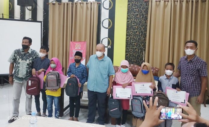 Reses di Gresik, Anggota DPR RI Fraksi Demokrat Disambati Sarpras Pendidikan Tak Layak Reses di Gresik, Anggota DPR RI Fraksi Demokrat Disambati Sarpras Pendidikan Tak Layak