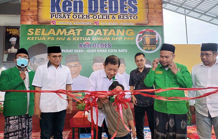 Menteri PPN Resmikan Pusat Oleh-Oleh dan Resto di Batu Menteri PPN Resmikan Pusat Oleh-Oleh dan Resto di Batu