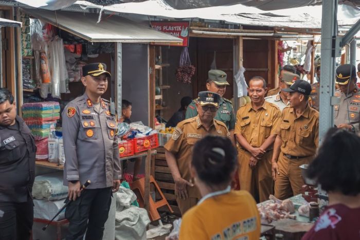 Forkopimda Kabupaten Blitar Pantau Pasar dan Pos Pengamanan Jelang Lebaran 2026
