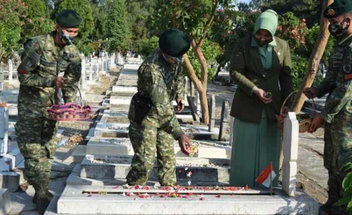 Hormati Jasa Pahlawan, Danbrigif Para Raider 18/Divif 2 Kostrad Pimpin Ziarah di TMP Kota Malang Hormati Jasa Pahlawan, Danbrigif Para Raider 18/Divif 2 Kostrad Pimpin Ziarah di TMP Kota Malang