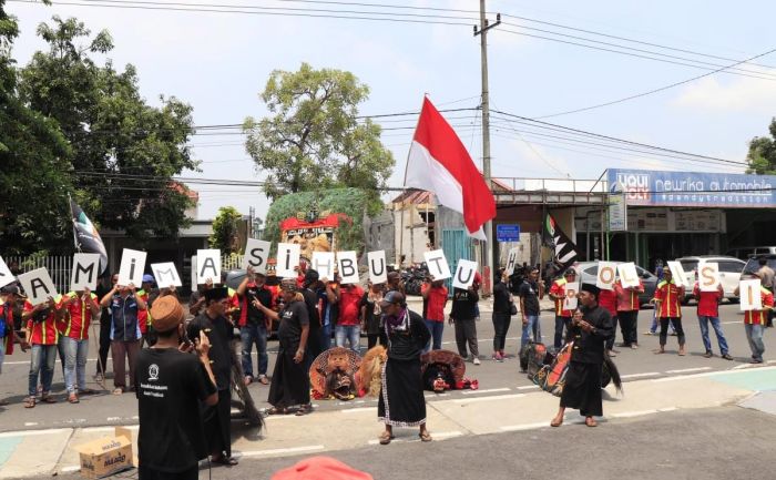 Datangi Polres Jombang, Ratusan Aktivis dan Pekerja Seni Dukung Kinerja Polisi