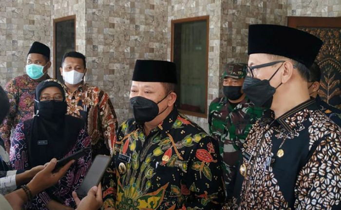 Wujudkan Kota Religi, Bupati Hendy Siapkan Jember Jadi Tuan Rumah MTQ Tingkat Jatim/Nasional Wujudkan Kota Religi, Bupati Hendy Siapkan Jember Jadi Tuan Rumah MTQ Tingkat Jatim/Nasional