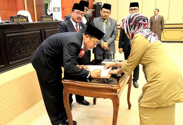 Empat Raperda Kabupaten Jombang Disahkan Menjadi Perda