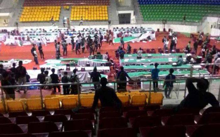 Usai Ricuh Lagi, Plt Gubernur Riau Beri Deadline Kongres HMI sampai Besok Siang Usai Ricuh Lagi, Plt Gubernur Riau Beri Deadline Kongres HMI sampai Besok Siang