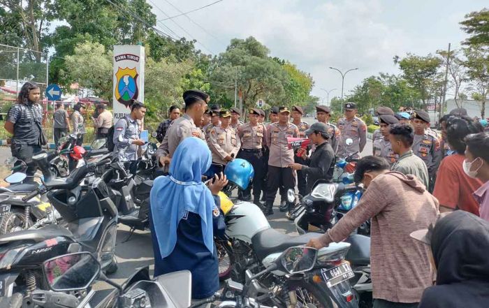 Gelar Aksi, Paguyuban Pemuda Bangkalan Minta Dalang Limbah B3 Ditangkap