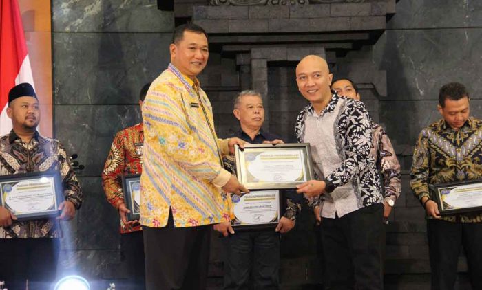 Komitmen P4GN, Yayasan Orbit Surabaya Raih Penghargaan dari BNNP Jatim Komitmen P4GN, Yayasan Orbit Surabaya Raih Penghargaan dari BNNP Jatim