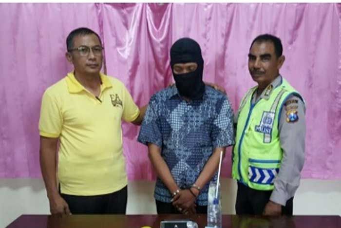 Polsek Duduksampeyan Bekuk Oknum Perangkat Desa Pecandu Narkoba Polsek Duduksampeyan Bekuk Oknum Perangkat Desa Pecandu Narkoba