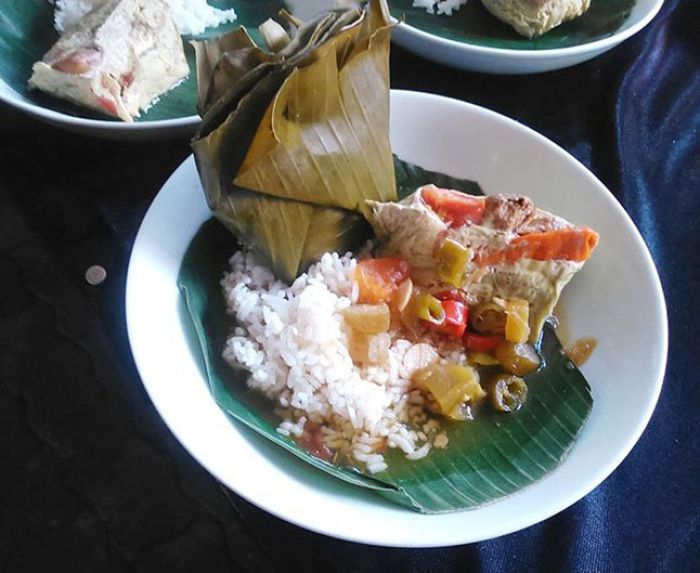 6 Makanan Khas Tuban Paling Ikonik dengan Cita Rasa Pilihan 6 Makanan Khas Tuban Paling Ikonik dengan Cita Rasa Pilihan