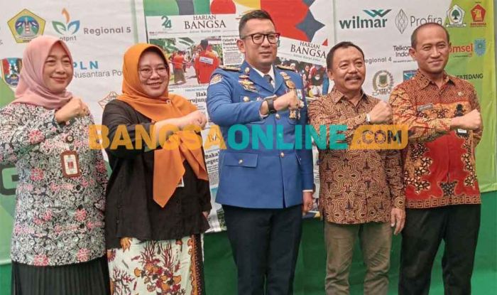 Tamu Pertama HUT HARIAN BANGSA, Pj Wali Kota Mojokerto, Kadis Kominfo Jatim, Kiai Pelanggan Pertama