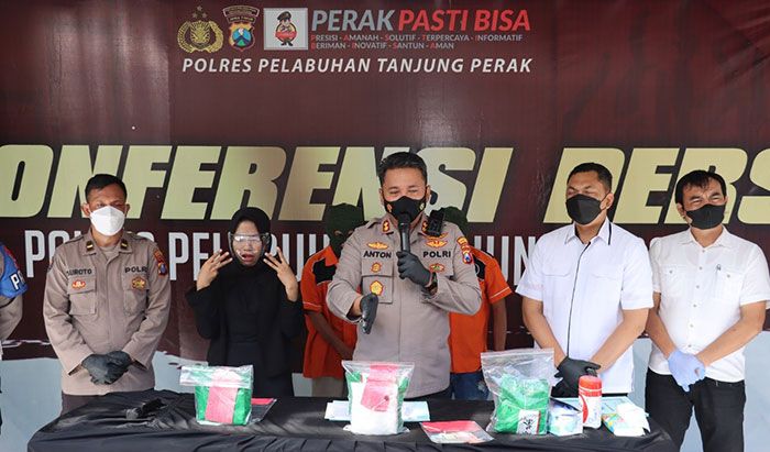 Polres Tanjung Perak Gagalkan Peredaran 3 Kg Sabu dari Dua Warga Lumajang Polres Tanjung Perak Gagalkan Peredaran 3 Kg Sabu dari Dua Warga Lumajang