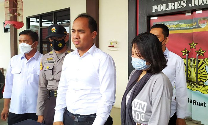 Kasatreskrim Polres Jombang Ungkap Motif Penculik Bayi di Panti Asuhan Al Hasan Kasatreskrim Polres Jombang Ungkap Motif Penculik Bayi di Panti Asuhan Al Hasan