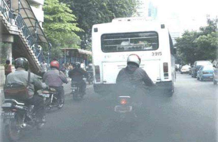 Tekan Emisi Gas Buang, Pemkot dan Dewan Surabaya Gagas Raperda Bengkel Tekan Emisi Gas Buang, Pemkot dan Dewan Surabaya Gagas Raperda Bengkel